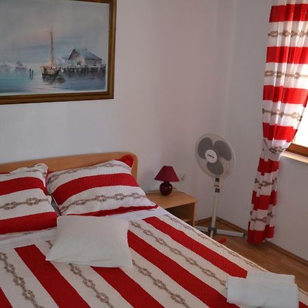 Holiday Apartments Lucic - Feels Like Home, Away From Home Ražanj Extérieur photo