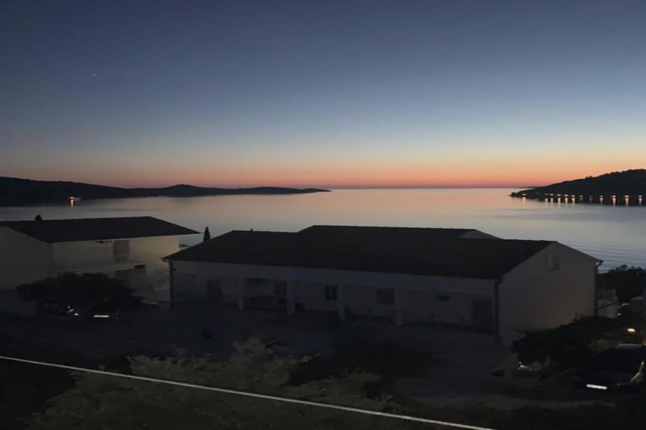 Holiday Apartments Lucic - Feels Like Home, Away From Home Ražanj Extérieur photo
