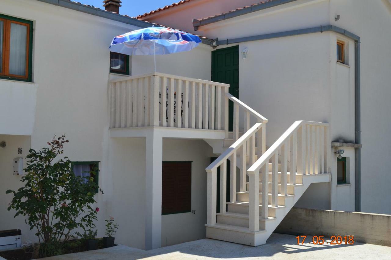 Holiday Apartments Lucic - Feels Like Home, Away From Home Ražanj Extérieur photo