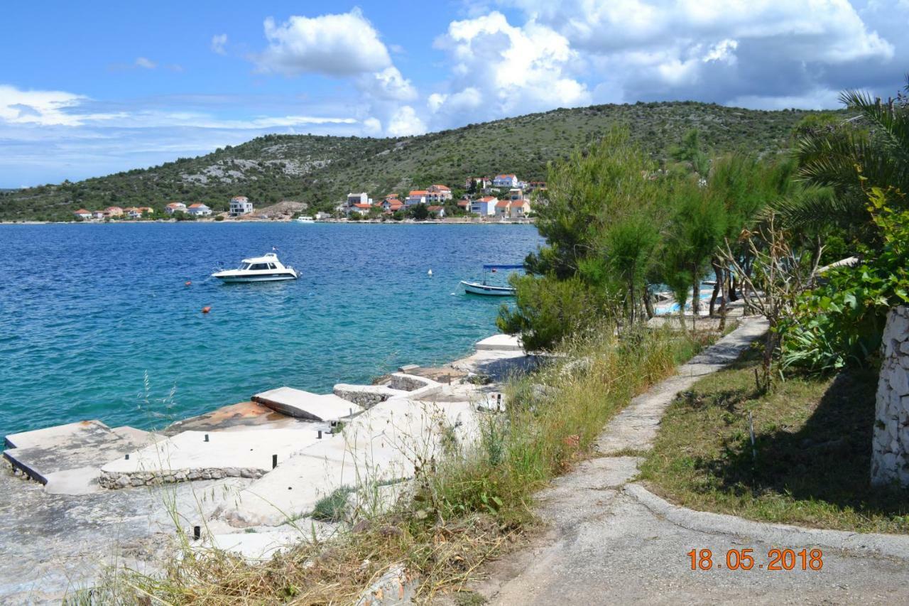 Holiday Apartments Lucic - Feels Like Home, Away From Home Ražanj Extérieur photo
