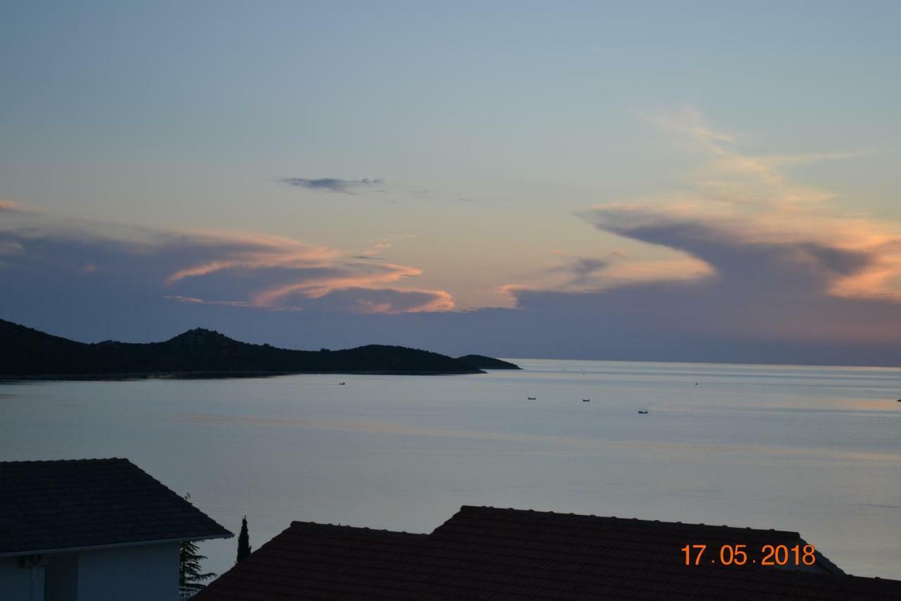Holiday Apartments Lucic - Feels Like Home, Away From Home Ražanj Extérieur photo