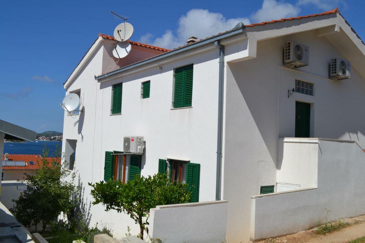 Holiday Apartments Lucic - Feels Like Home, Away From Home Ražanj Extérieur photo