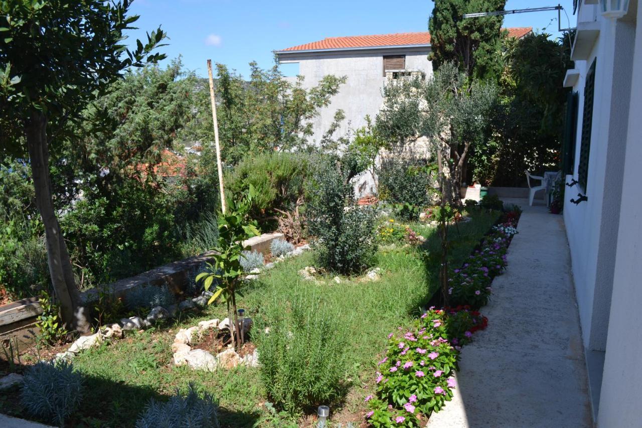 Holiday Apartments Lucic - Feels Like Home, Away From Home Ražanj Extérieur photo